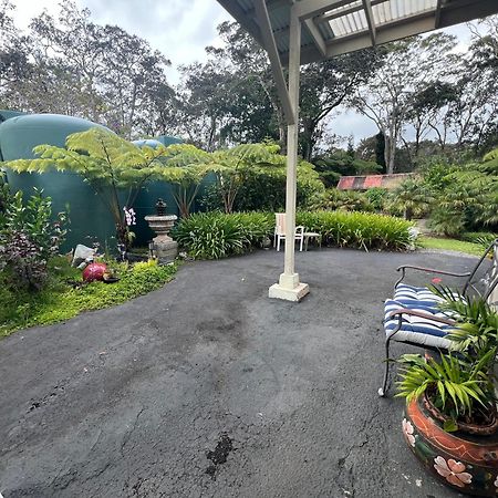 Aloha Junction Bed And Breakfast -Minutes Away From Hawaii Volcanoes National Park Dış mekan fotoğraf