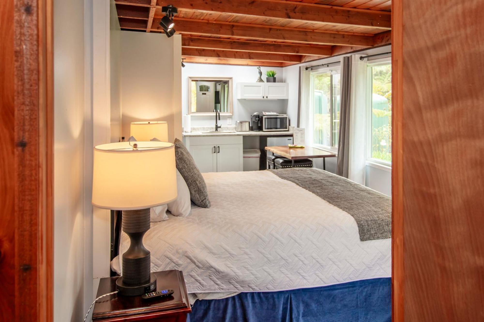 Aloha Junction Bed And Breakfast -Minutes Away From Hawaii Volcanoes National Park Dış mekan fotoğraf