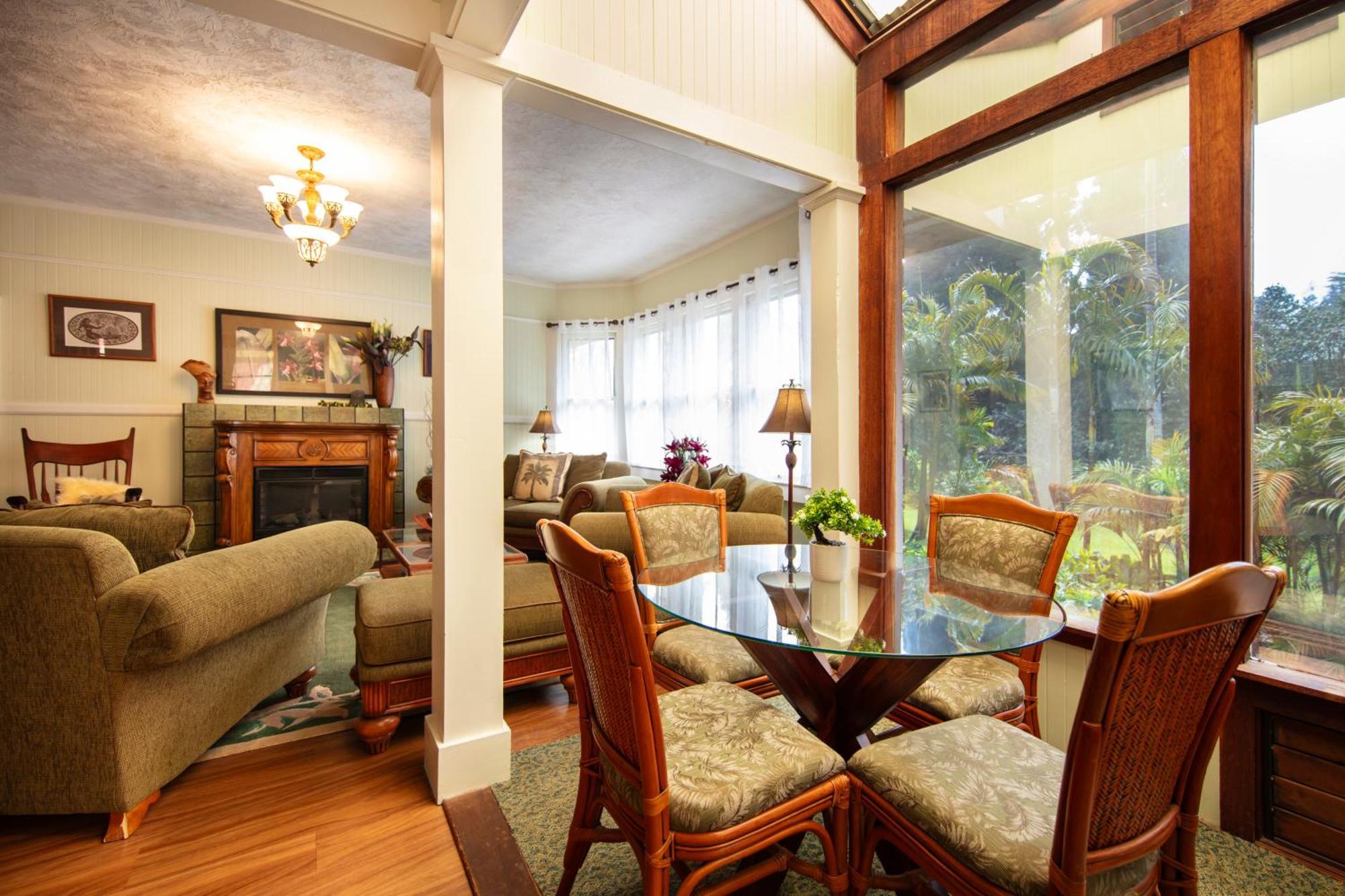 Aloha Junction Bed And Breakfast -Minutes Away From Hawaii Volcanoes National Park Dış mekan fotoğraf
