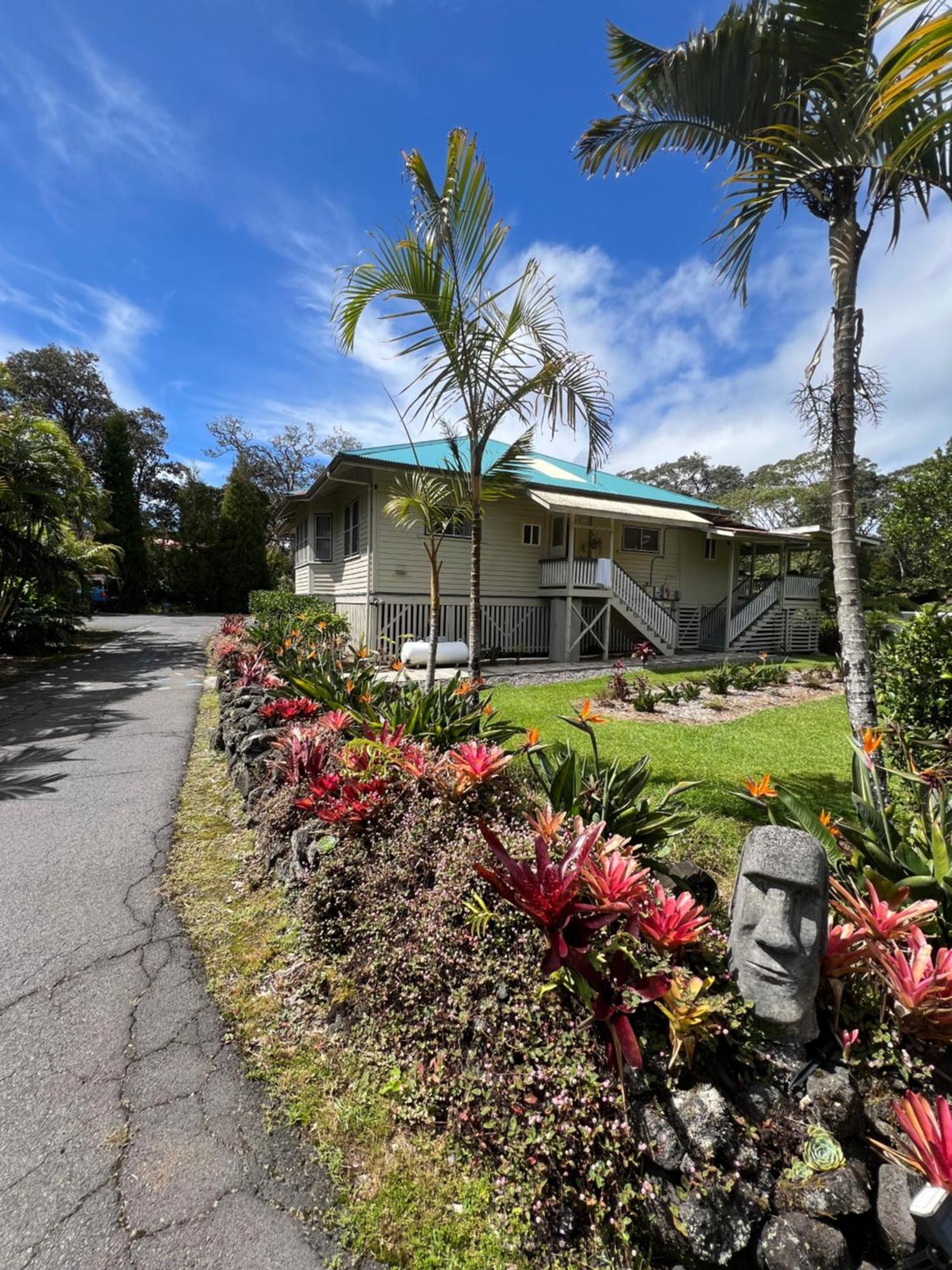 Aloha Junction Bed And Breakfast -Minutes Away From Hawaii Volcanoes National Park Dış mekan fotoğraf
